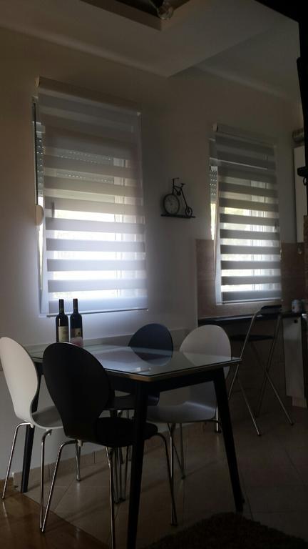 Apartment Fini Tivat Exterior foto